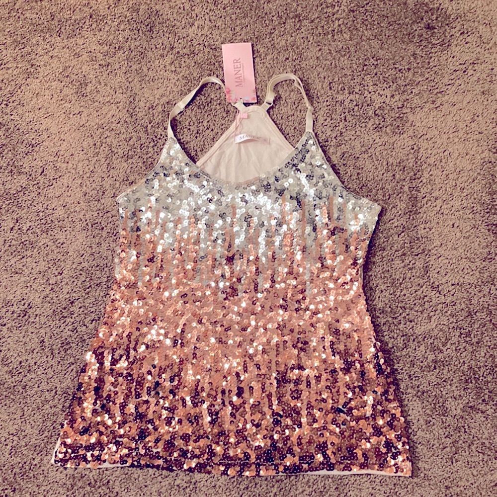 MANER. SEQUIN TOP. SIZE SMALL. NWT. GOLD, SILVER, COPPER COLORED SEQUIN. PRETTY!